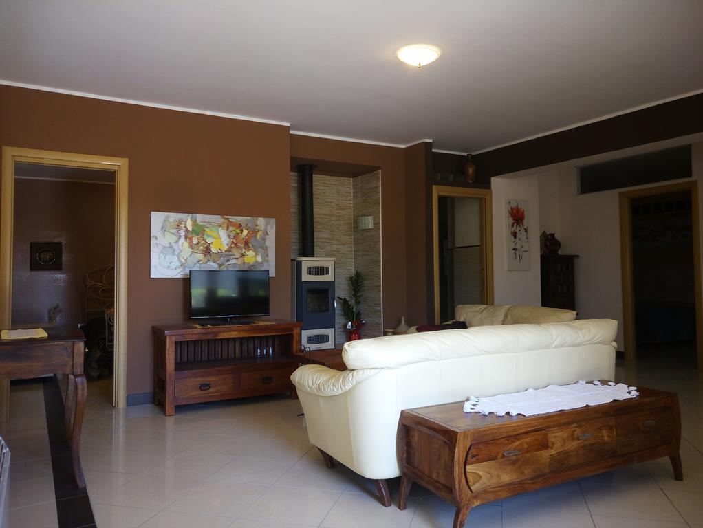 Villa Le Giare Ospitalita Diffusa 아제롤라 외부 사진