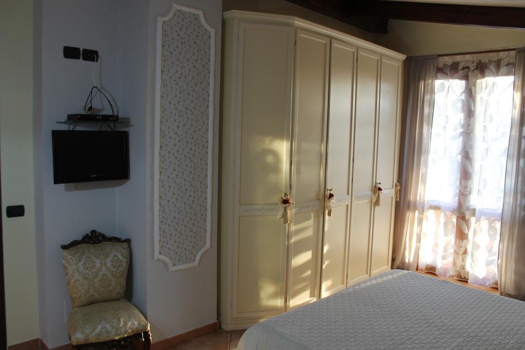 Villa Le Giare Ospitalita Diffusa 아제롤라 외부 사진